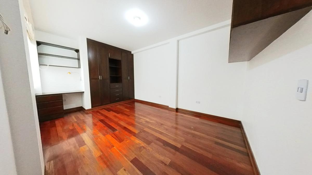 VENTA DE LINDA CASA EN PIMENTEL